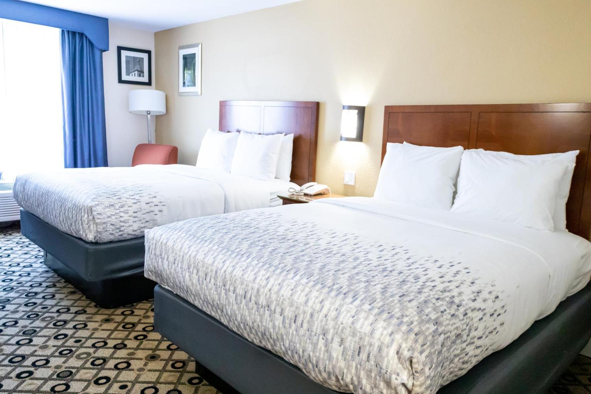 Hotel Baymont By Wyndham College Park Atlanta Airport South Exterior foto